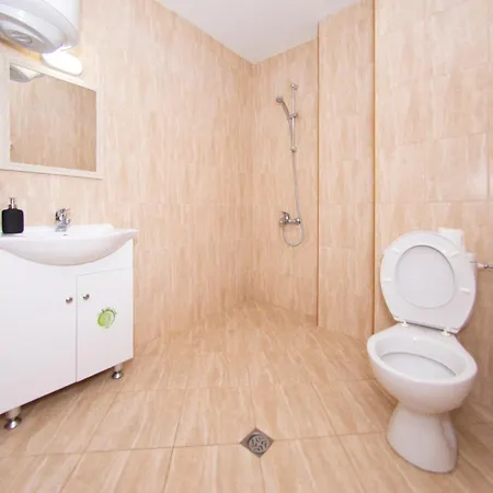 Savana Place & Private Parking